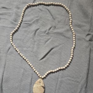 Elegant Cream Beaded Necklace with Stone Pendant